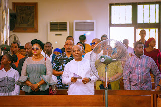 Governor of Imo State, Hope Uzodimma at the Holy Trinity Catholic Parish, Maitama Abuja
