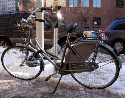 silver grey dutch bike Boston bicycle