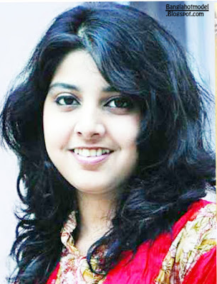 Singer Porshi 