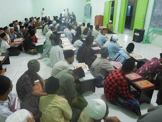 Makalah Sejarah Pendidikan Islam (Pertumbuhan dan Perkembangan Pesantren di Indonesaia)