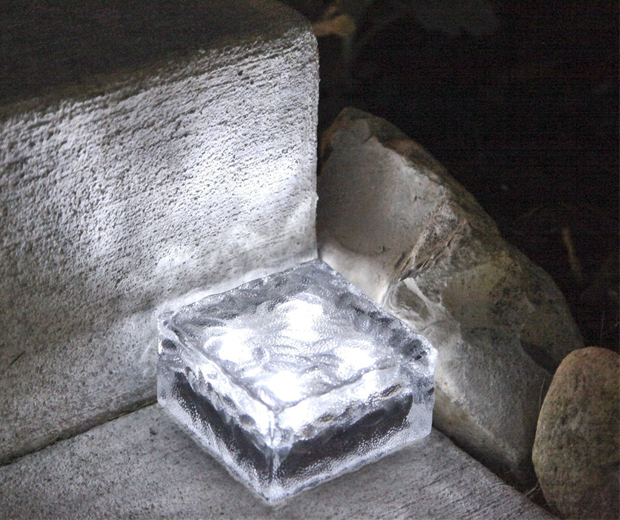 Solar Powered Light Bricks