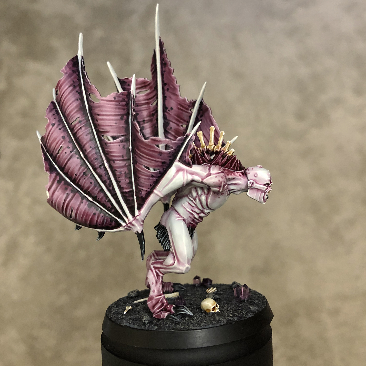 What would be a good starter set of contrast paints or equivalent