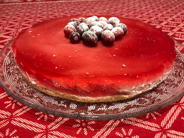 Cranberry mousse cake