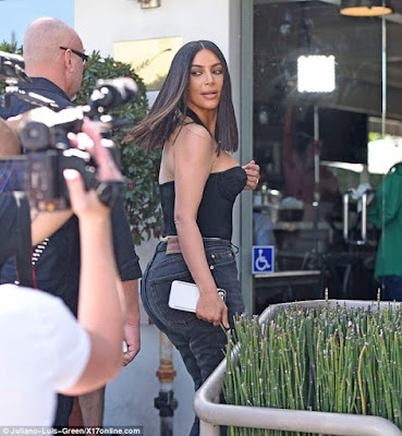 Kim Kardashian shows off new hair do