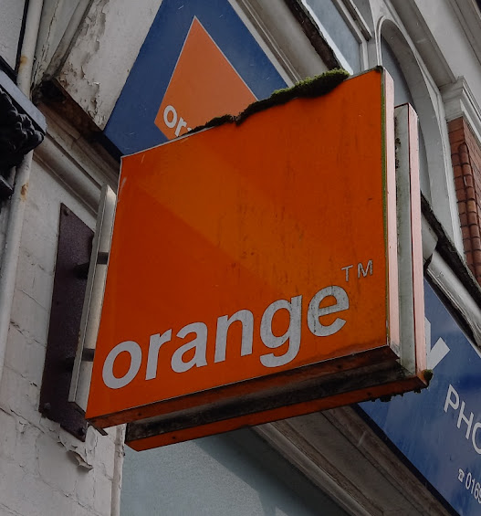 Tiny Phones Orange mobile shop in Oswestry