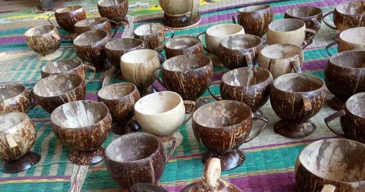 JUAL KERAJINAN  PERKAKAS DAN DEKORASI DARI BATOK KELAPA 