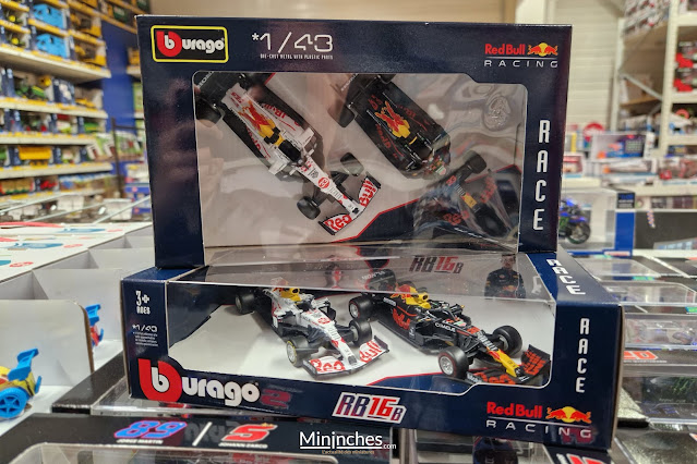 Un coffret Bburago Max Verstappen composé de deux F1 Red Bull 2021  disponible chez Joué Club ! - Mininches