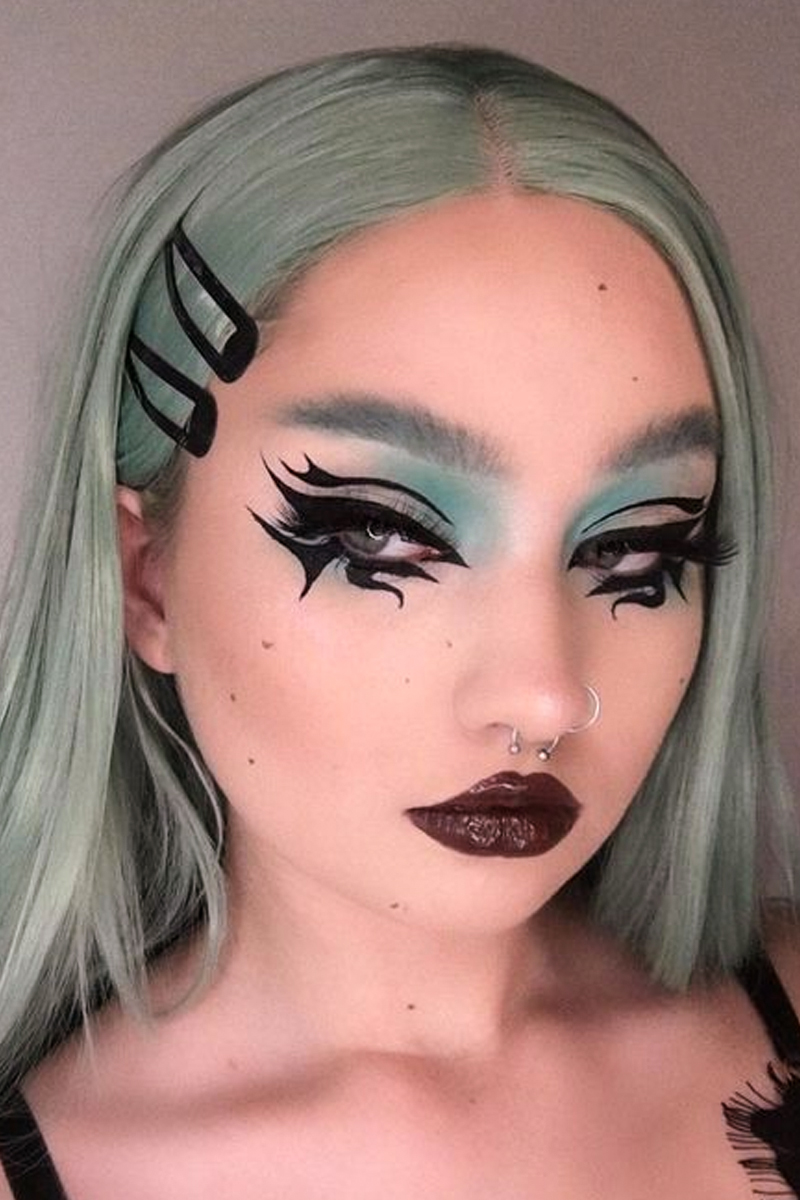 15 Adorable Pastel Goth Makeup Looks that Will Take You Back in Time —  Moonsugarbeauty