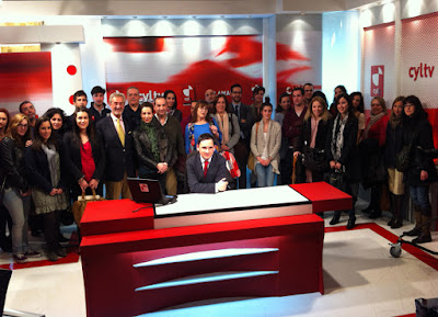 Olga Casal visita RTV Castilla y León con los alumnos de protocolo de la Universidad de Salamanca