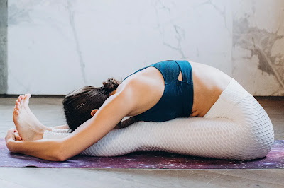 Seated Forward Fold (Paschimottanasana)