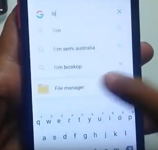 ketuk pada Titik tiga lalu ketuk BANTUAN Maka akan muncul Browser Google