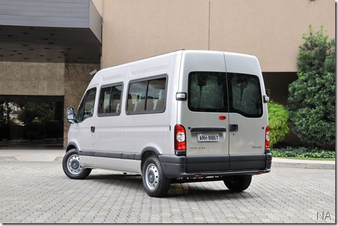 Novo_Master_Minibus_16Lugares_BAIXA_Imagem_12
