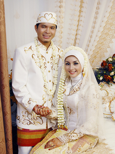 Contoh Foto-Foto Pernikahan Muslim  Album Wedding