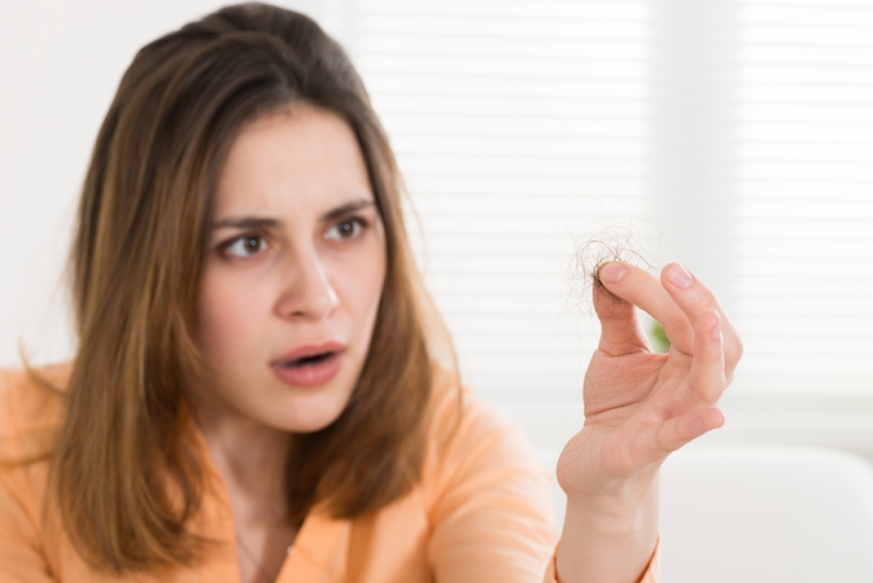  Vitamin  yang  Bagus  Untuk Rambut  Rontok  Cara Merawat 