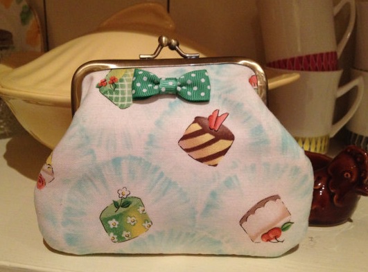Cupcake purse from Aloha Lounge Designs