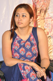 Jwala Gutta hot navel