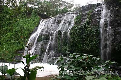 hinulugang taktak falls antipolo