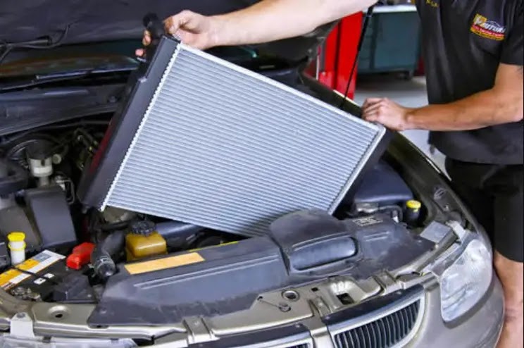 Fanned Radiator When Does the Car Radiator Fan Turn This is the Explanation