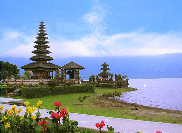 10 Most Beautiful Places in Indonesia to Visit  Most beautiful places in the world  Download 