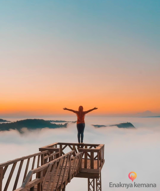 tempat-wisata-paling-romantis-bareng-pacar-dan-pasangan-bukit-panguk-kediwung