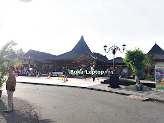 Pintu Masuk Utama Candi Prambanan