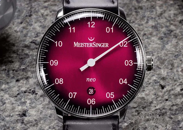 MeisterSinger Neo with red degradé dial