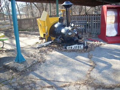 Abandoned Amusement Park in Kansas Seen On www.coolpicturegallery.us