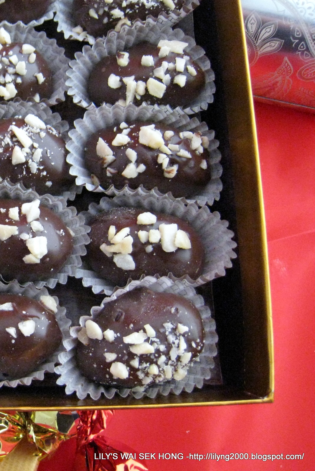 Lily's Wai Sek Hong - Favorites: Almond London Cookies