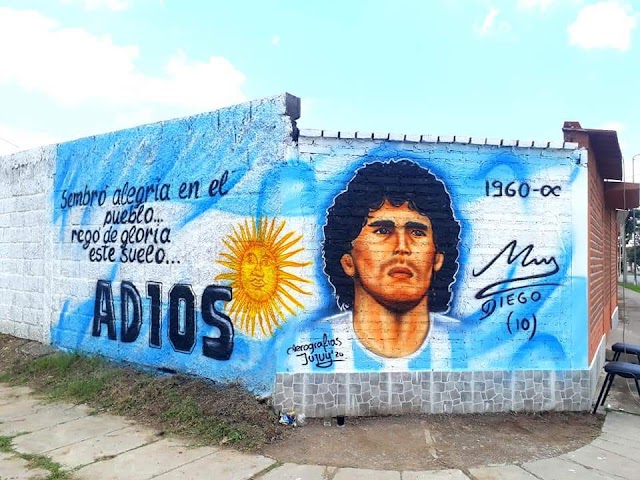 Mural en homenaje a Diego Armando Maradona