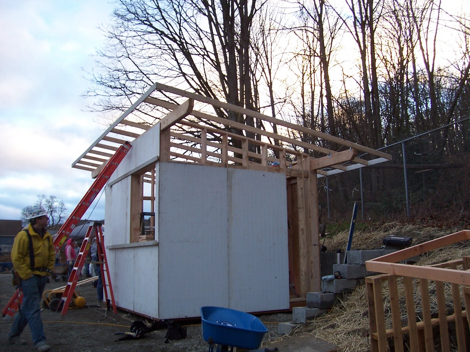 how to build a farm shed