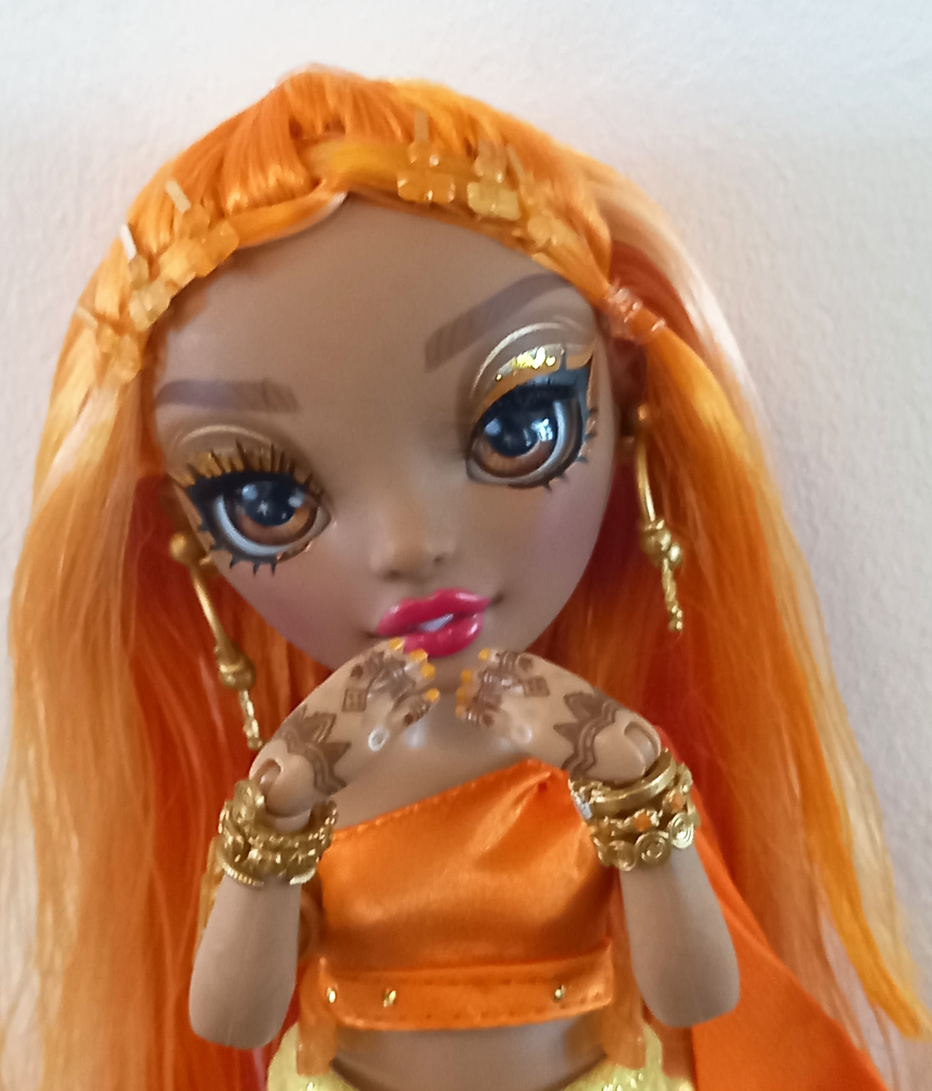 The Orange Dolls of Rainbow High, The orange-toned dolls of…