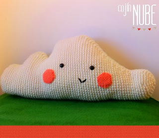 http://ohvillo.blogspot.com.es/2012/09/cojin-nube-de-amigurumi.html?m=1