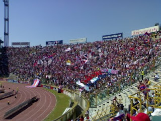 Un'immagine della curva Bulgarelli-A. Costa durante Bologna-Parma (08/05/2011)