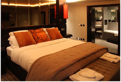 trend home interior design 2011: Hotel Bedroom Style In