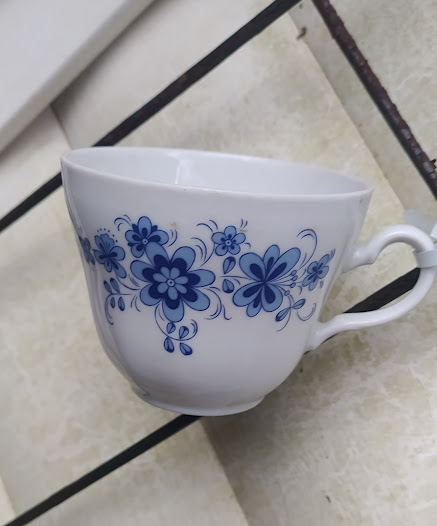 Blaue Tasse