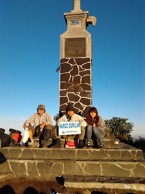 Handriko, Ndaru, dan Aku di Hargo Dumilah