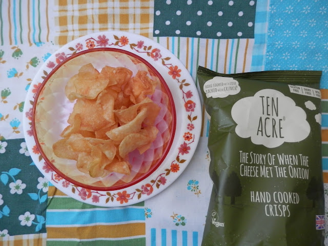 Vegan review - all of the vegan cheese and cream flavour crisps!  Eat Real and Ten Acre vegan cheese, cheese and onion and cream flavour crisps reviewed.  By UK vegan blogger secondhandsusie.blogspot.com #vegan #veganblog #vegancrisps #vegancheese