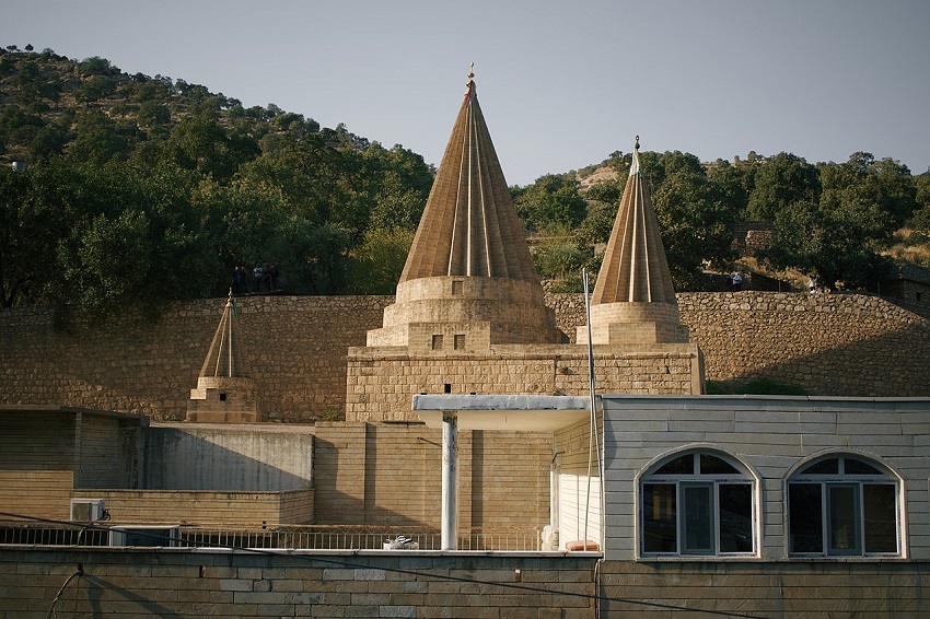 The temple tops of the Yezidis look much like the Hindu temples