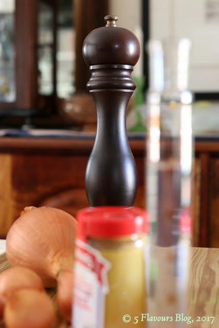 Pepper Grinder