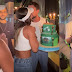 Σάκης Κατσούλης: Η τούρτα έκπληξη στη Μαριαλένα για τα γενέθλια της (vid)