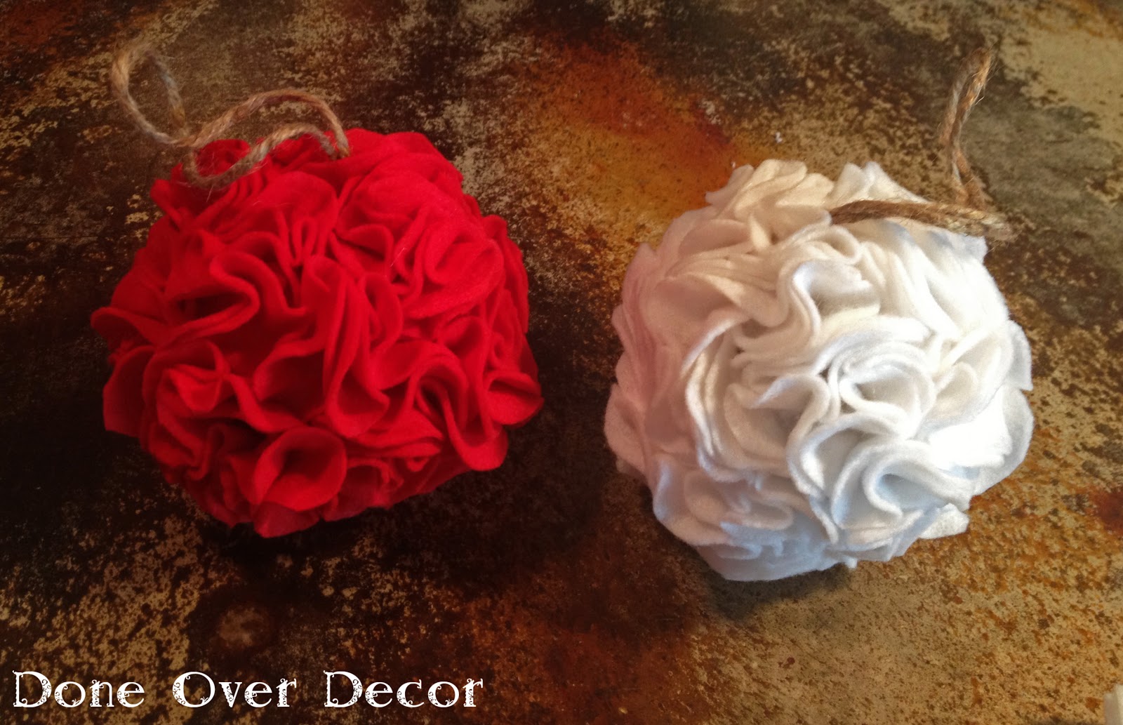 A Painted Nest: DIY | Felt Christmas Ornaments