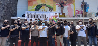 Kapolres Karawang Apresiasi Lomba Mural dengan Tema ‘Festival Mural Goyang Karawang 2021’