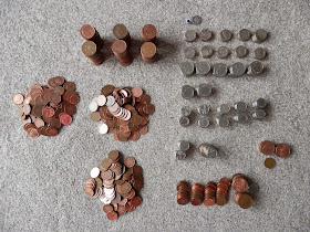 My Frugal, Penny Jar Savings Challenge.  Update. Can I save enough money to pay for my Christmas Supermarket Shopping?  Second Hand Susie Blog.