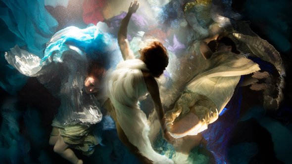 Christy Lee Rogers fotografia surreal sonhos subaquática água pintura clássica barroco
