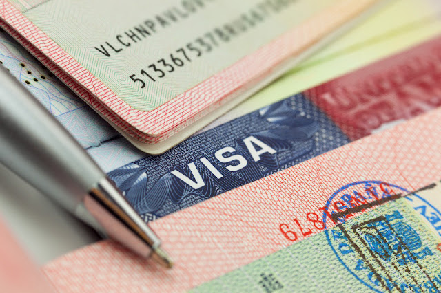Đã mở hồ sơ xin visa định cư Mỹ thì xin visa Mỹ được không?