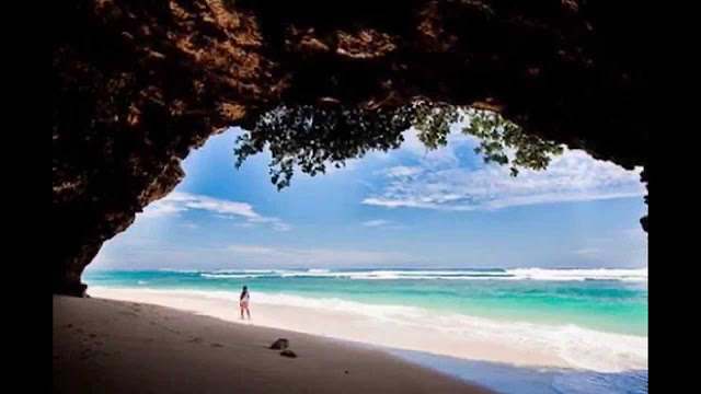 Pantai Green Bowl, Keindahan Tersembunyi di Selatan Bali