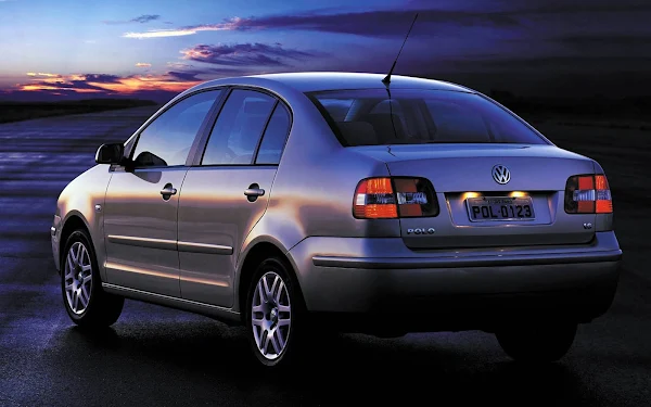 Volkswagen Polo Sedan 2003 - 2005 - fotos e detalhes