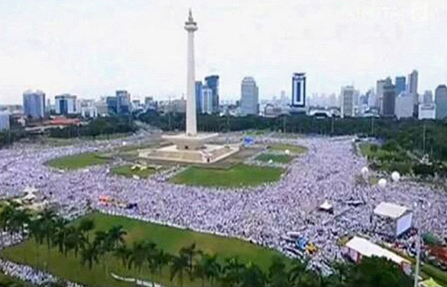 Ahok Berhasil Menyatukan Indonesia "Citro Mduro"