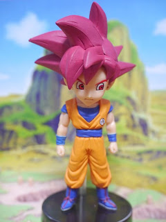 Miniatura do deus super saiyajin Goku