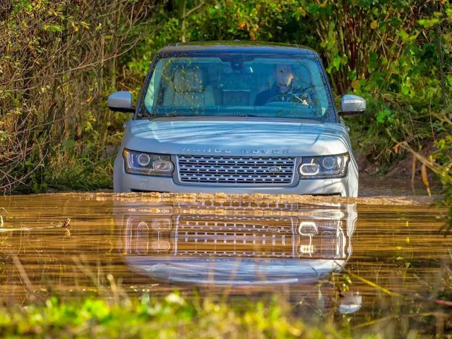 Land Rover Range Rover Hybrid